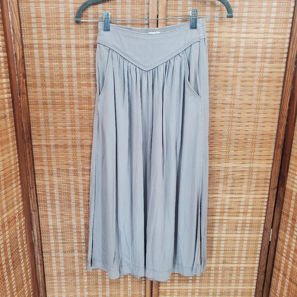 ♤ Aritzia Wilfred Taupe Gabrielle Midi Skirt with Side Slits Size XXS - Picture 2 of 11